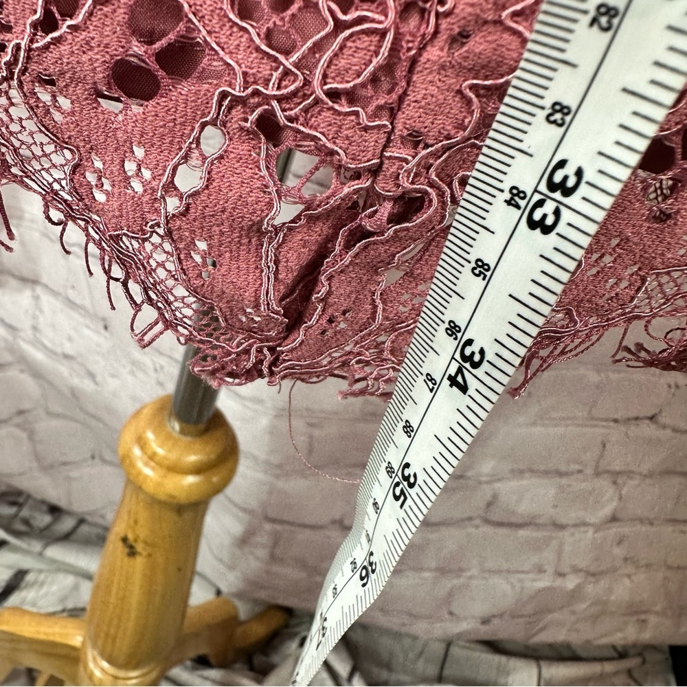 Banana Republic Lace overlay sheath pencil Dress womens 6 fairy wedding easter - Picture 4 of 9